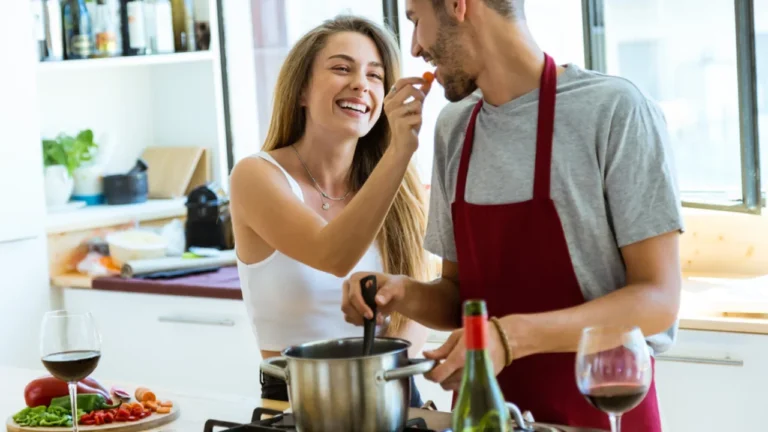 couple-cooking-together.png