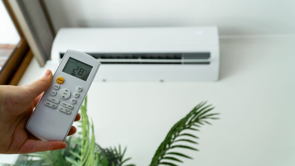 18 Summer Bills Canadians Should Check Before They Autopay
