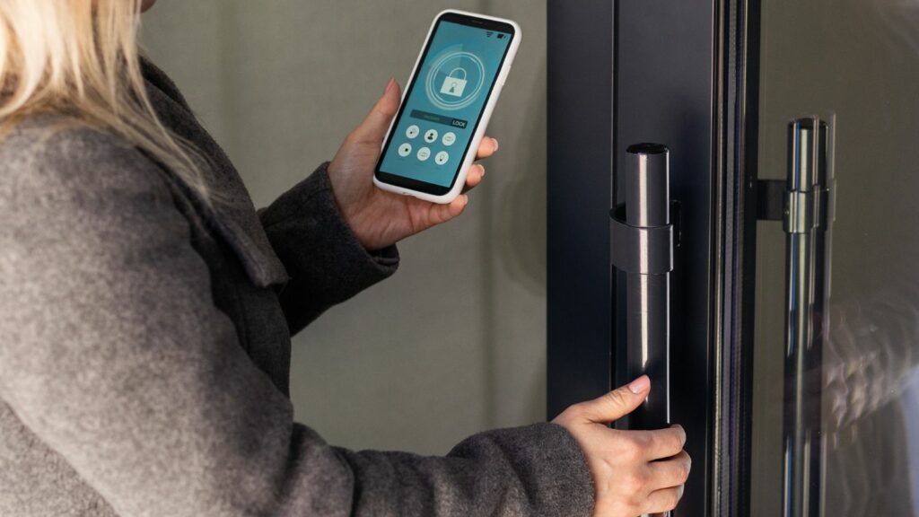 13 Subscription and Utility Charges Canadians Forget They’re Still Paying