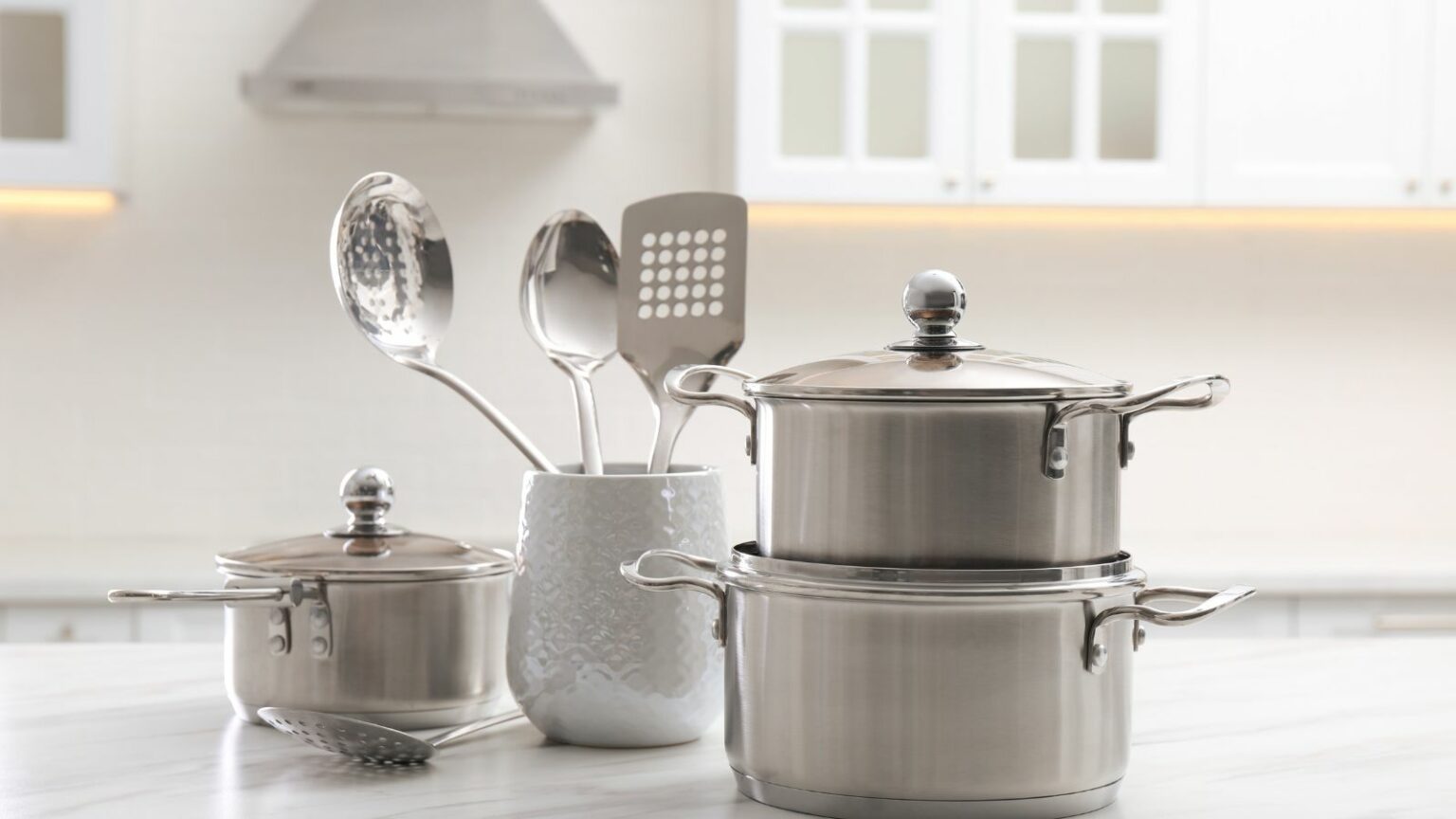 Tag Cookware 14 Boxing Day “Deals” That Are Actually Rip-Offs (And Where to Shop ...