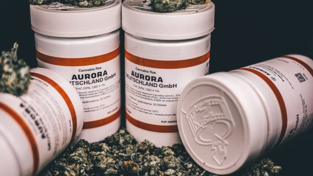Aurora Tells Shareholders to Reject Curaleaf Hostile Bid, Pointing to $1B Debt Versus Its $149M Cash