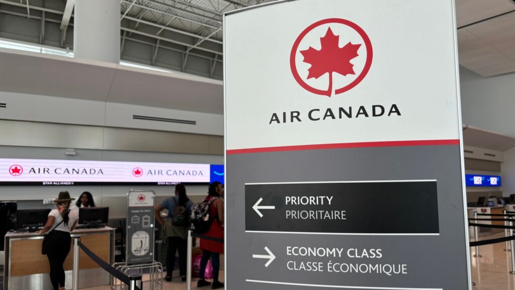 Air Canada Finalizes $800-Million Share Buyback at $29–$33 After Aeroplan Cash Arrives