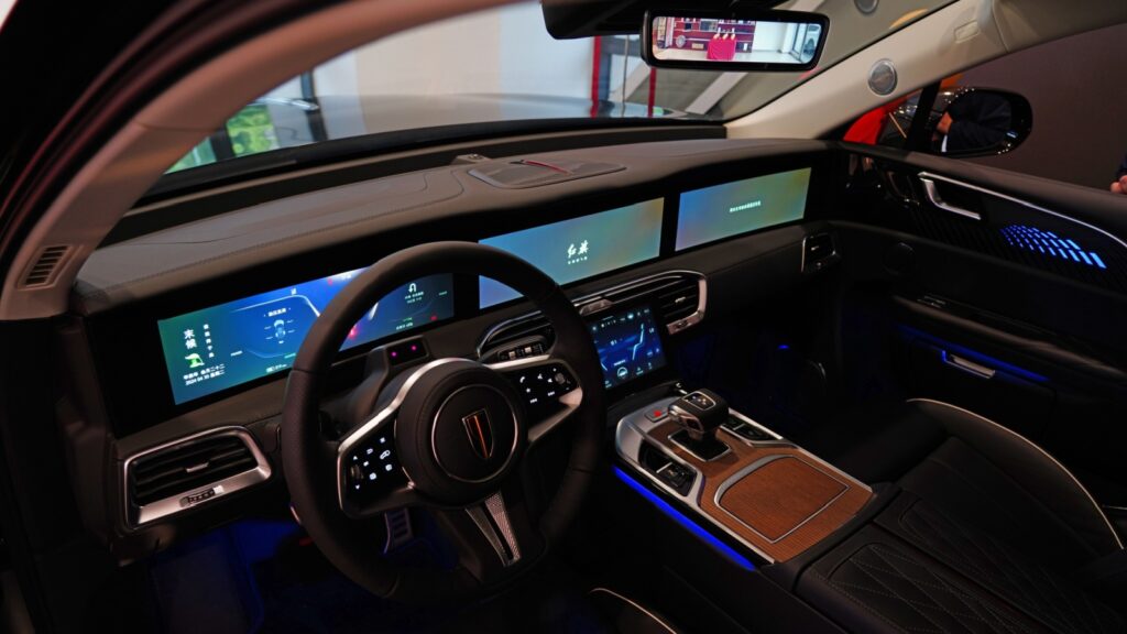 U.S. Auto Industry Warns Canada Is Becoming a ‘Back Door’ for Chinese Cars