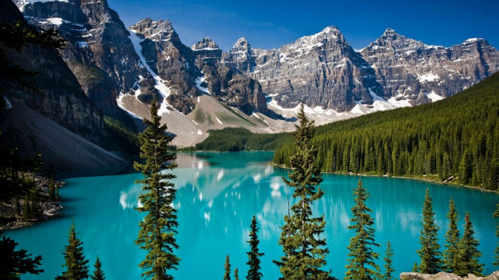 17 Canadian Tourist Spots That Feel Better Before Peak Summer Crowds Take Over