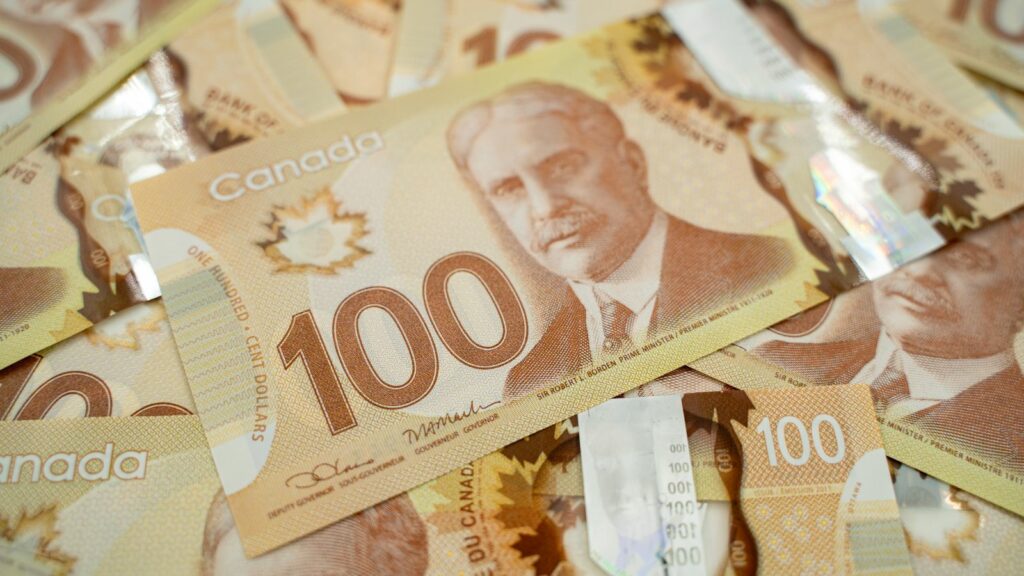 17 Portfolio Habits That Can Hurt Canadians More When Rates Stay Higher