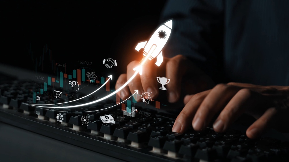 Why AI Investing Is Suddenly Everywhere and What It Could Mean for Regular Investors