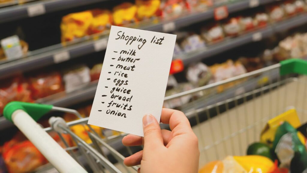 14 Grocery Habits Canadians Are Ditching to Survive 2026 Prices