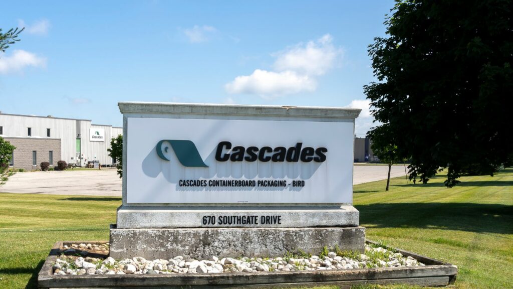 Cascades Returns to Profit as Debt Remains Near $1.88 Billion