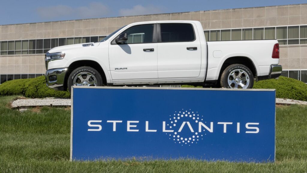 Stellantis Weighs Brampton Plant Sale After Jeep Production Shifts to Illinois, Unifor Says
