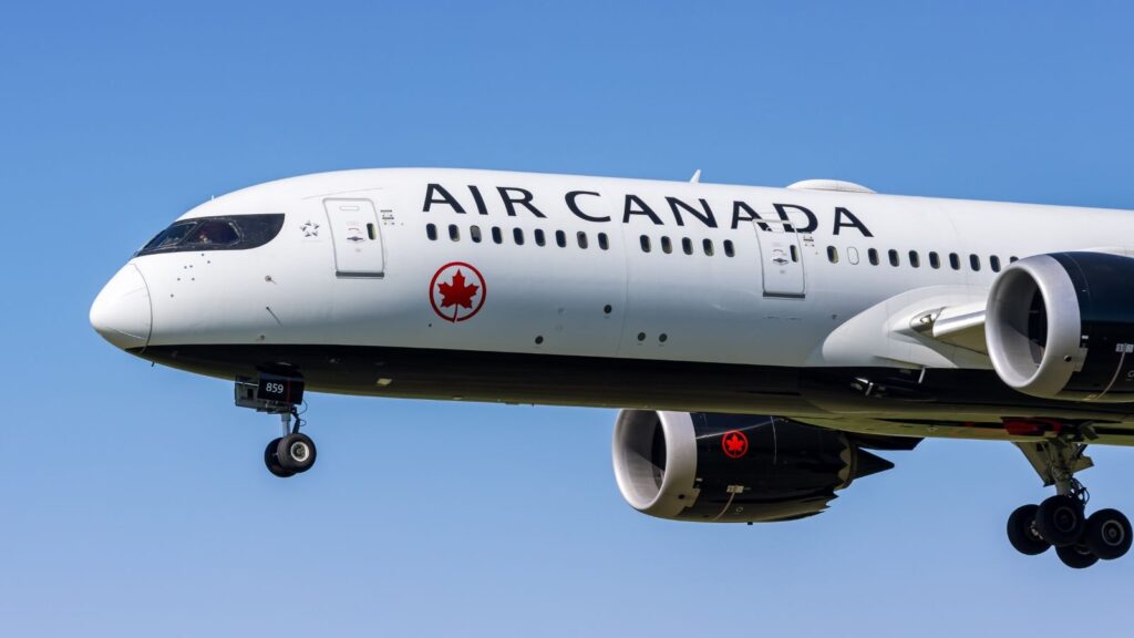 Air Canada Slashes Profit Forecast by $500 Million as Fuel Costs Surge 68%